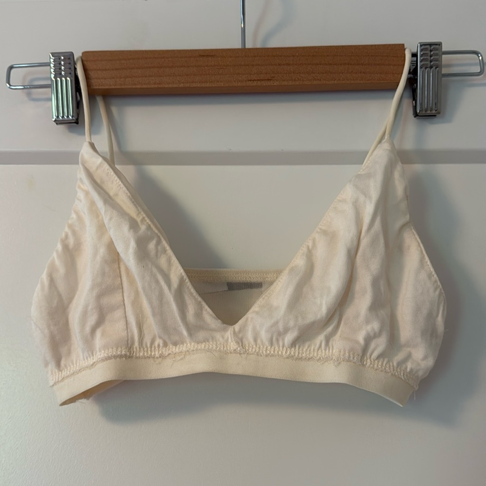 Stradivarius Daisy Bralette - Picture 6 of 12